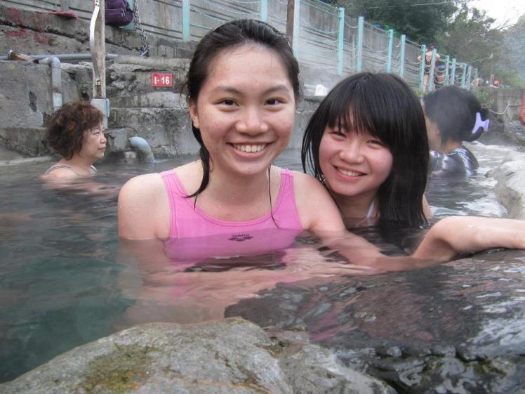 481134_10200968585799659_409790546_n