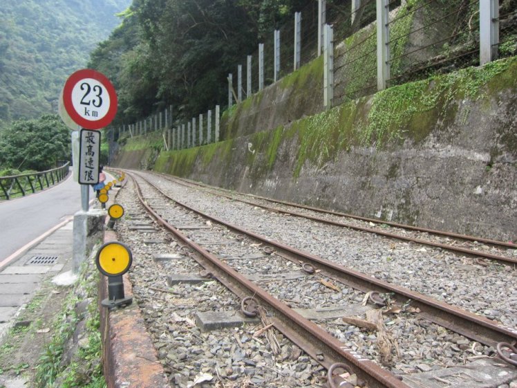 601528_10200968531758308_1330960762_n