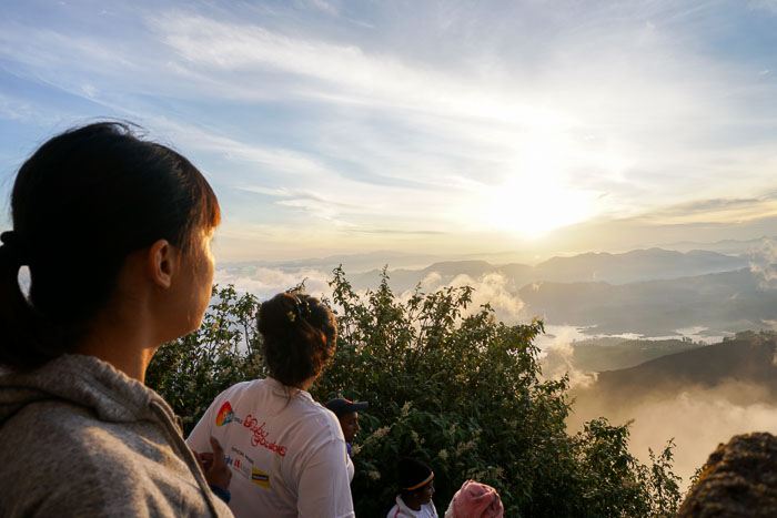 Sunrise at Adam's Peak 4